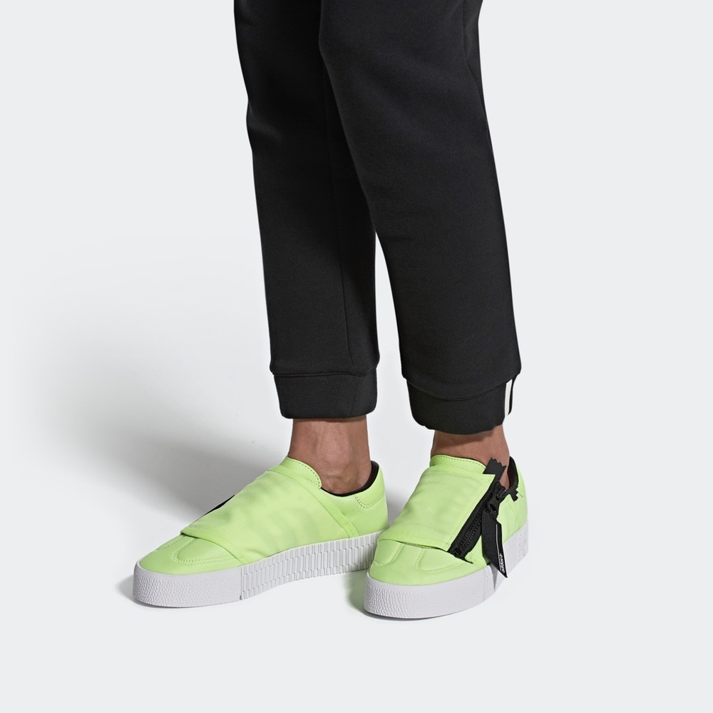 NWT Adidas Originals Sambarose Zip Sneaker - Picture 2 of 11